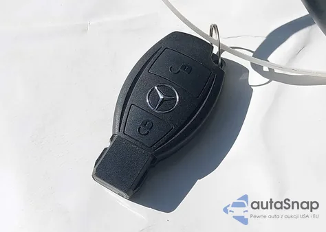 2020 Mercedes-Benz Metris из США, поврежденный, VIN WD3PG3EA0L3678919